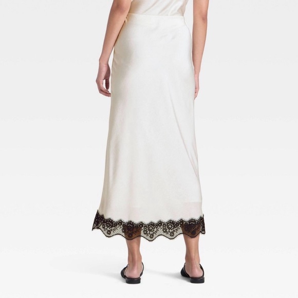 NWT A New Day XL White Slip Skirt Maxi Black Lace Trim Satin Textured 90’s - Picture 2 of 9